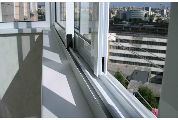 Алюминиевые балконные рамы